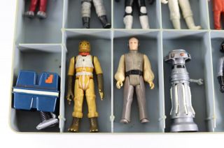 Vintage Kenner Star Wars Figure Case with 24 Figures 4