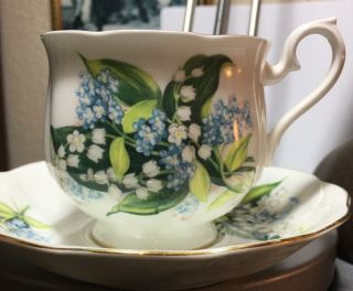 Vintage Tea Cup & Saucer Royal Albert