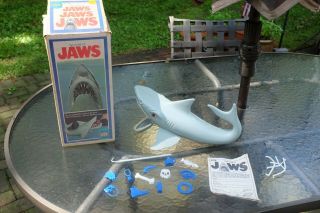 Vintage 1975 The Game Of Jaws Complete W/ Box Ideal