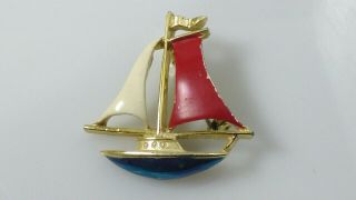 Vintage Gerrys Sailboat Nautical Brooch Pin Red White Blue Enamel Gold Tone 2