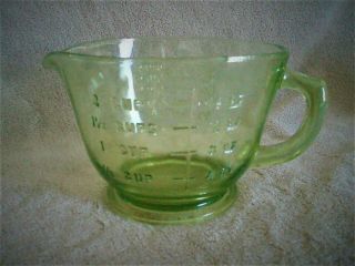 Vintage Green Vaseline/uranium Glass Measuring Cup 16 Oz Capacity