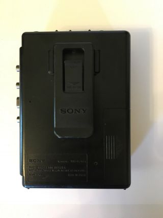 Vtg.  Sony Walkman Cassette/Radio WM - F2081,  Headphone MDR - 022,  Speakers SRS - 5 5