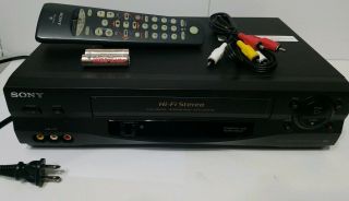 Sony Vcr Vhs Player Slv - N55 With Remote,  Cables