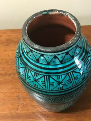 SIGNED VINTAGE MIDDLE EASTERM HAND PAINTED ART POTTERY VASE 2