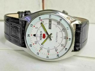 SEIKO 5 AUTOMATIC MENS STEEL VINTAGE JAPAN MADE WHITE DIAL WATCH RUN ORDER h 4