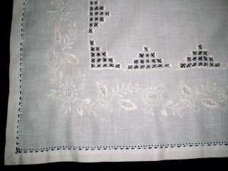 Vintage Exquisite Hand Embroidered Table Cloth White 68 " X 51 "