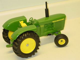 Vintage Ertl John Deer 5020 Diesel Tractor,  Cast Farm Toy,  U.  S.  A. 2