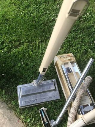 ELECTROLUX J With Hose And Power Nozzle vintage Vacuum Cleaner 2
