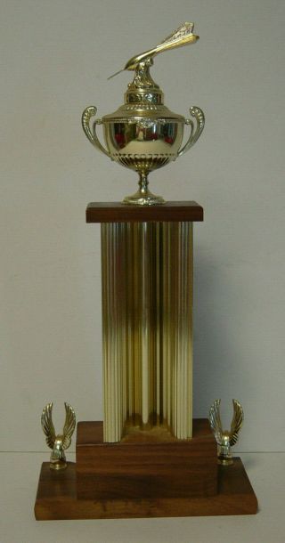 Vintage 1968 Dart Championship Trophy Belgian Detroit Club Wood Metal 18 