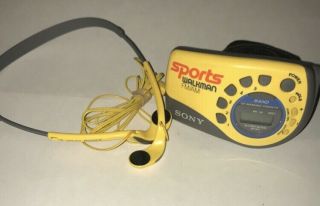 Vintage Sony Sports Srf - M78 Walkman Digital Am/fm Tuning Armband