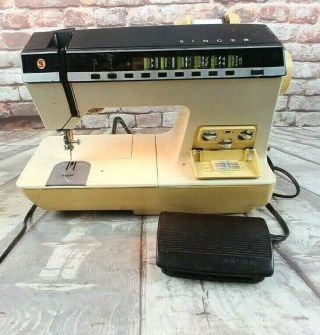 Vintage Singer Touch - Tronic 2000 Memory Sewing Machine With Foot Pedal