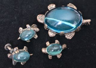 Vintage Jelly Belly Blue Lucite Turtle Brooch Pin Earrings Screw Back - Set Of 4