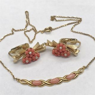 Vintage Ladies Costume Jewelcraft Coral Seed Pearl Earrings And Necklace Set