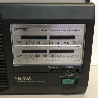 Vintage Sony FM / AM 2 Band Portable Radio Model ICF - 24 2 Way Power AC Battery 7