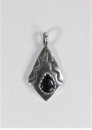 Old Pawn - Navajo - Sterling Silver Black Onyx Pendant - Kite Shaped - Vintage
