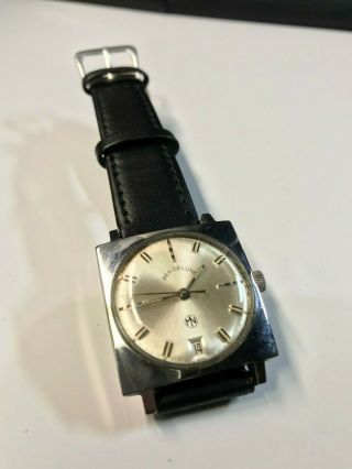 Vintage 1960 ' s.  Ben Deluxe gents watch.  Running and keeping reasonable time. 4