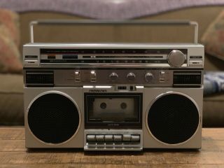 Soundesign 4633 Boombox Portable Radio Cassette Tape Player Recorder