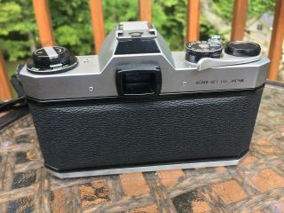 Vintage ASAHI PENTAX Spotmatic SP 35mm SLR Camera & Takumar 1: 1.  4 50mm Lens 5