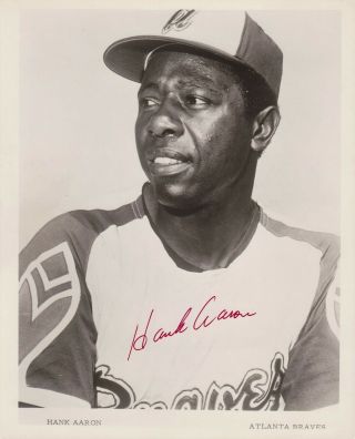 Vintage Autographed Hank Aaron Braves Signed Team Issued 8x10 B&w Photo 755 Hr