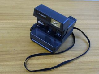Vintage Polaroid 600 One Step Instant Film Camera With Strap Grey