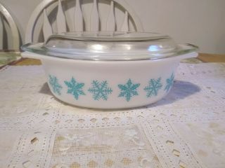 Vintage Pyrex 1 1/2 Qt 043 Turquoise On White Snowflake Casserole Dish No 23