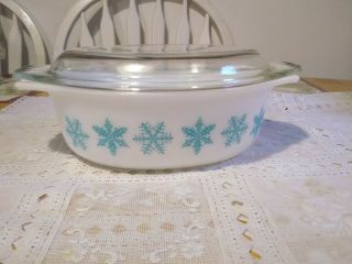 Vintage Pyrex 1 1/2 QT 043 Turquoise on White Snowflake Casserole Dish NO 23 3