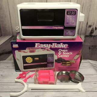Vintage 1995 Kenner Easy Bake Oven & Snack Center With Accessories