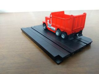 Vintage TYCO Slot Car ELECTRIC TRUCKING Red Dump Truck 4