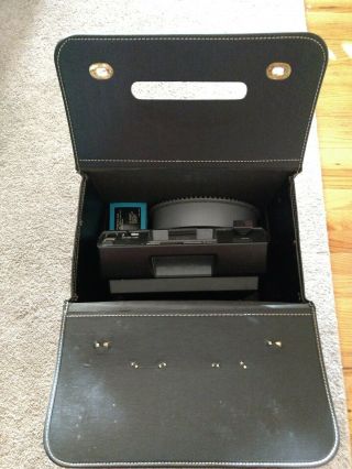 Vintage Kodak Medalist AF Carousel Slide Projector W/ Case Lens Tray Remote EUC 3