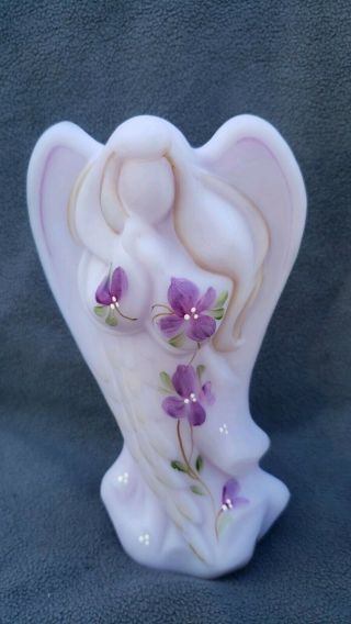 Vtg Fenton Glass Lavender Satin Angel Flower Hand Painted By D.  Robinson - Purple