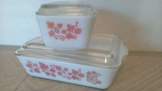 Vintage Pyrex Gooseberry With Lids Refrigerator Dishes Set Of 2 0503 & 0502 Exc