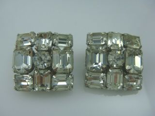 Vintage Sparkling Weiss Large Clear Rhinestone Square Clip Silver Tone Earrings