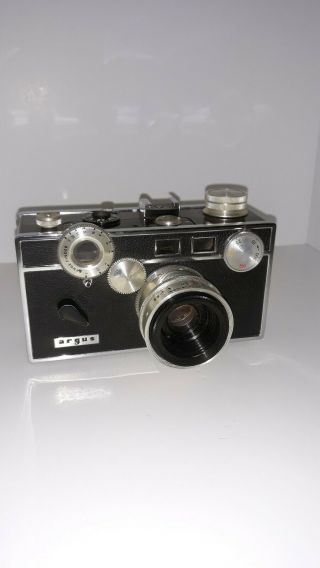 Argus C3 " Brick " Rangefinder Vintage 35mm Film Camera W/50mm 1:3.  5 Lens & Case