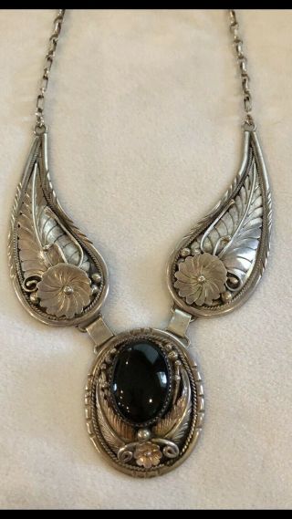 Vtg Navajo Signed E Yazzie Sterling Silver Onyx Necklace Feather