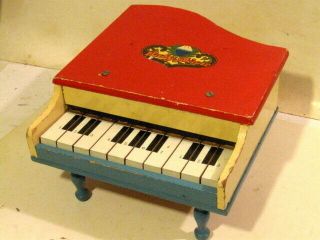 Vintage Japan Miniature Wooden Toy Grand Piano.  8” X 9.  5” X 5” Tall.  Very Cute