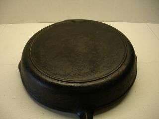 Vintage Cast Iron No 10 Made in USA 12 - 1/2 