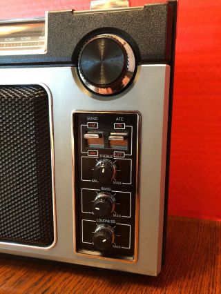 GE Superadio Model 7 - 2880B Portable AM FM Radio Long Range Fine Tune AFC 2