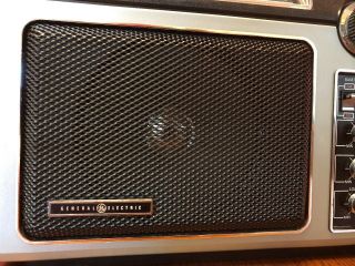 GE Superadio Model 7 - 2880B Portable AM FM Radio Long Range Fine Tune AFC 3