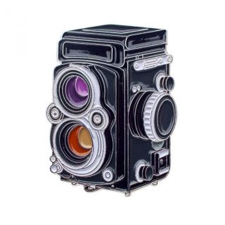 Rolleiflex 2.  8f 3.  5 Medium Format 120 120mm Film Camera Pin