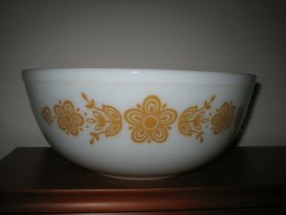 Vintage Pyrex Glass 444 Butterfly Gold Large 4 Qt Mixing Bowl