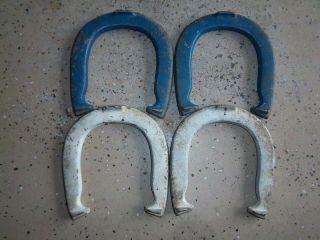 Vintage Set - 4 TOP RINGER 2 1/2 lbs Pitching Horse Shoes Blue&White 1 ' s and 2 ' s 3