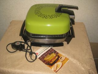 Vintage Hoover Electric Fry Pan With Broiler Lid B3009 Olive Green 1973 W/ Book
