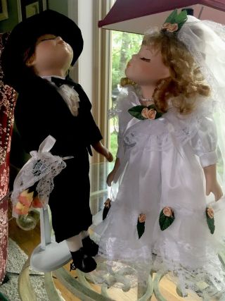 Vintage Kissing Bride And Groom Dolls