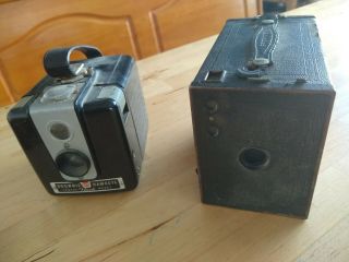 Vintage Kodak Brownie Hawkeye Camera Flash Bakelite & No.  2 Brownie Model F