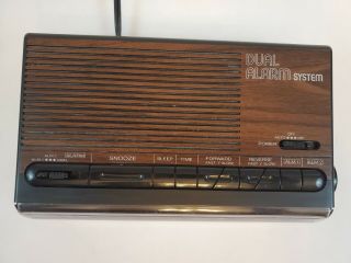 Vintage Emerson Electronic Digital Dual Alarm Clock Radio FM AM RED5676 3