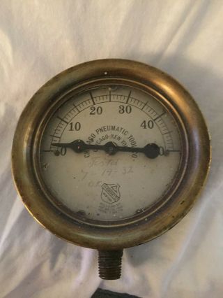 Vintage Brass Pressure Guage Chicago Pneu.  Tool Co.  4.  25 " Dia 0 - 50 Psi