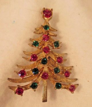 Pretty Vintage Red & Green Rhinestone Christmas Tree Brooch Pin