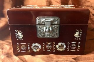 Vintage Asian Mother Of Pearl Lacquer Red Jewelry Storage Box Inlaid Korea China 3