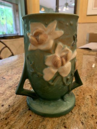 Vintage Roseville Usa 87 - 6” Magnolia Vase With Two Handles In Green 1940s