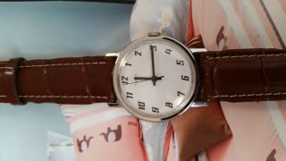 Vintage Silver Color Timex White Dial Easy Read Man Hand - Wind Watch